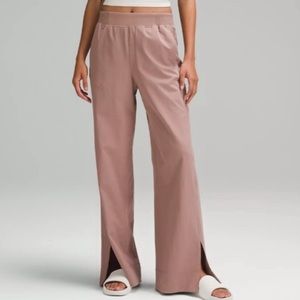 lululemon Women’s Pant | Stretch Woven Wide-Leg High-Rise Pant | Twilight Rose